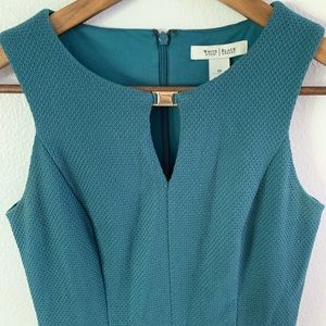 📦 White House Black Market dress